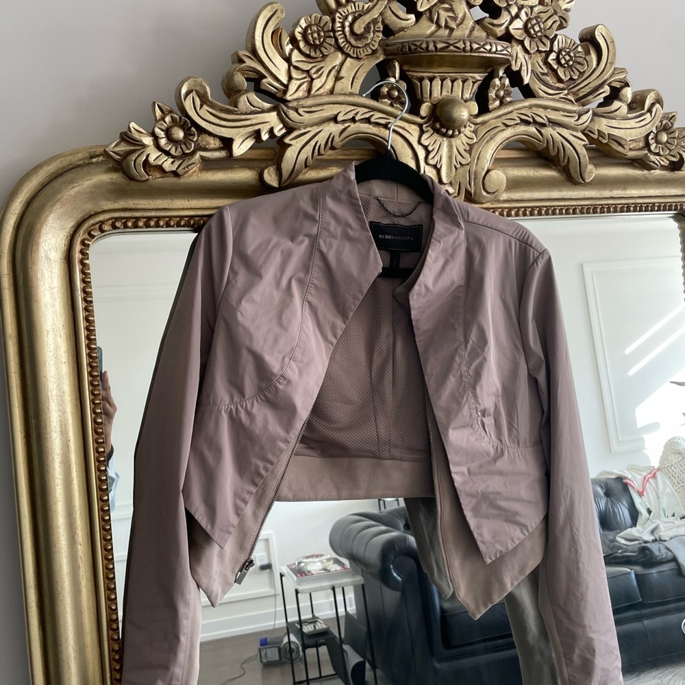 Bcbg cropped blazer